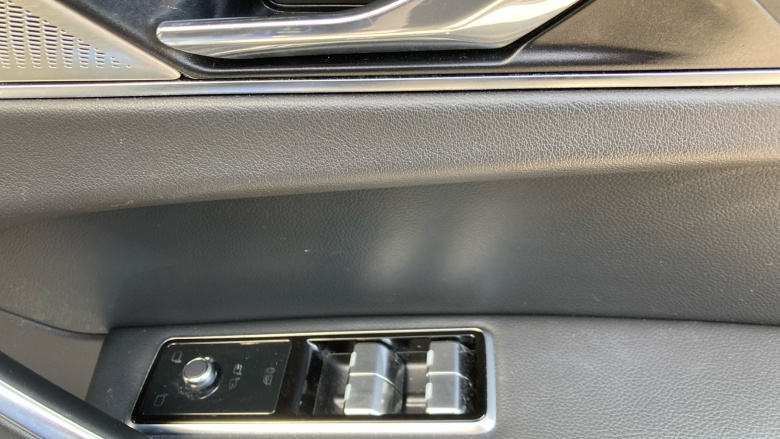 Jaguar F-Pace 2.0 D200 R-Dynamic Black 5dr Auto AWD Diesel Estate